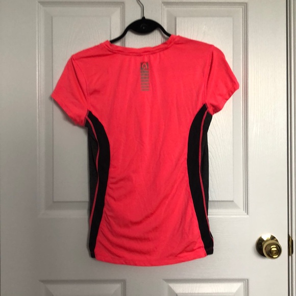 Hyba pink active wear shirt size small - Picture 2 of 2